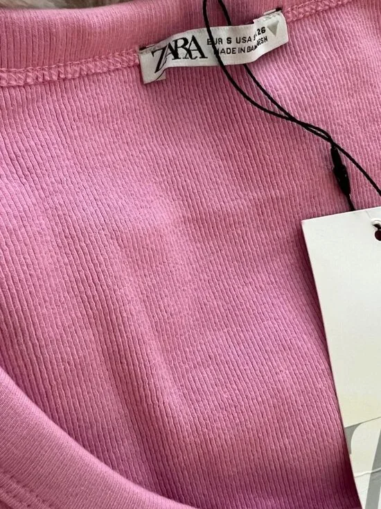 Zara pink short-sleeve round-neck top. Brand new with tags still attached. - Picture 2 of 3